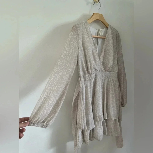 Japna Tan and White Leopard Print Lined Long Sleeve Dress Size Large - Picture 5 of 9